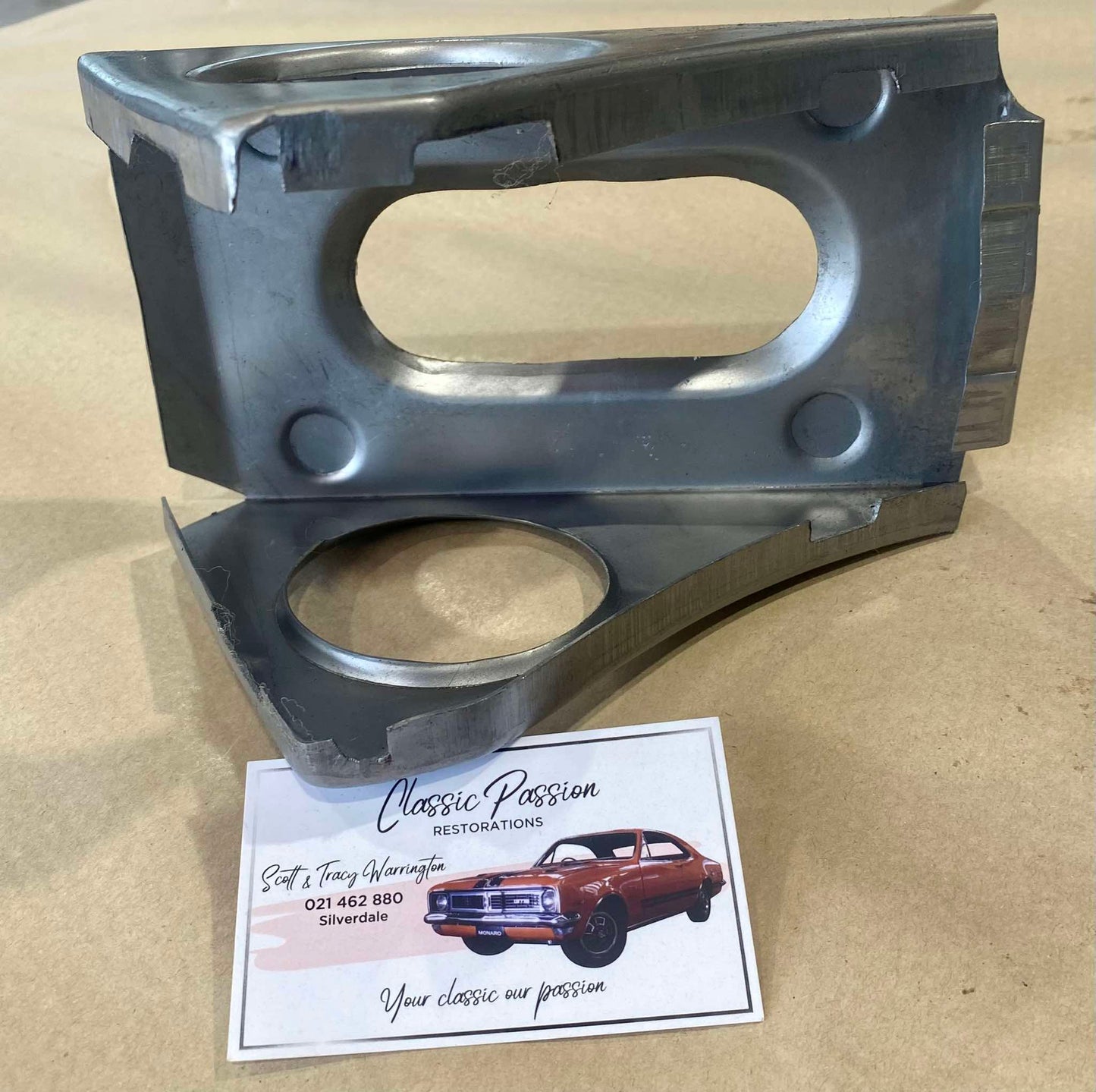 HK Tail Light Retianers LH